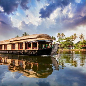Experience village life in Kumarakom Experience village life in Kumarakom